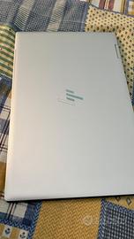 Hp pavillon 15 pollici convertibile 2/1 I5