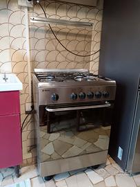 Cucina a gas Regal 4 fuochi con forno