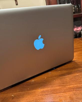 Apple MacBook Pro 2012