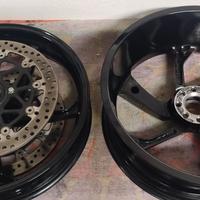 mv agusta cerchi originali 2025