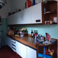 cucina in buone condizioni