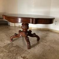 Tavolo da salotto in stile