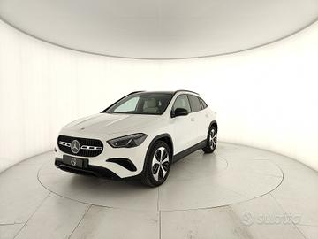 MERCEDES-BENZ GLA 200 d