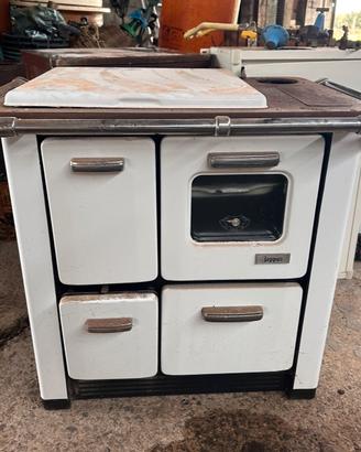 Stufa a legna forno