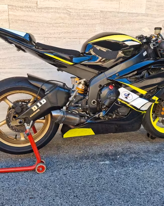 Yamaha R6
