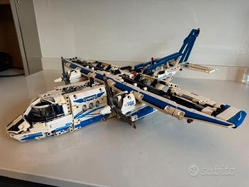 LEGO Technic 42025 - Aereo da carico