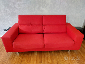 Divano letto tre posti rosso