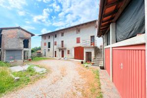 Casa in linea di testa a Moruzzo