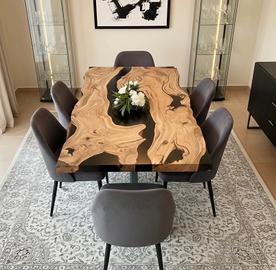 ✨Tavoli artigianali in legno e resina✨