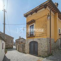 CIELOTERRA INDIPENDENTE E RISTRUTTURATO CON GIARDI