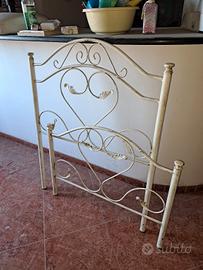 Letto singolo in ferro battuto 