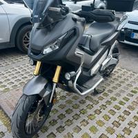 Honda XADV 750
