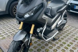 Honda XADV 750