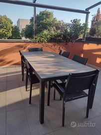 Tavolo per giardino o terrazzo