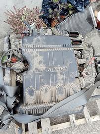Motore Fiat Punto 1.2 16v 80CV