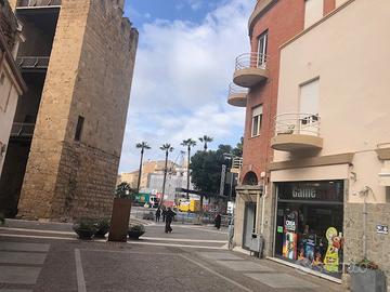 Locale commerciale in pieno centro Oristano