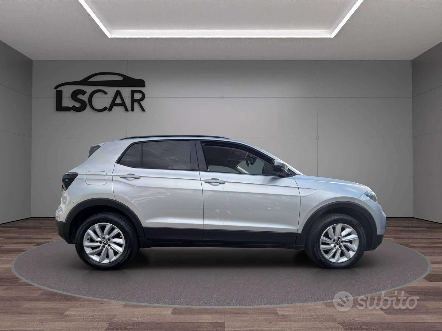 Volkswagen T-Cross 2021 photo 2
