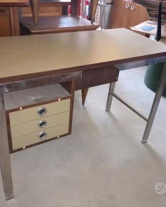 Scrivania Design Modernariato
