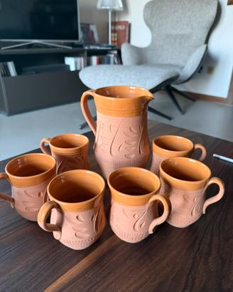 Set di brocca e bicchieri in terracotta