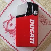 Accendino Ducati Corse ricaricabile.