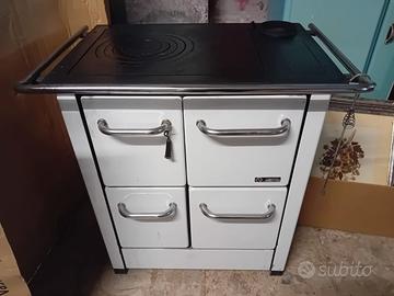 Stufa a legna putage