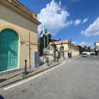 NEGOZIO A BACOLI