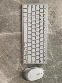 Tastiera e mouse Bluetooth per tablet e smartphone