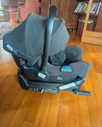 Bugaboo Turtle air by Nuna ovetto CON base isofix 