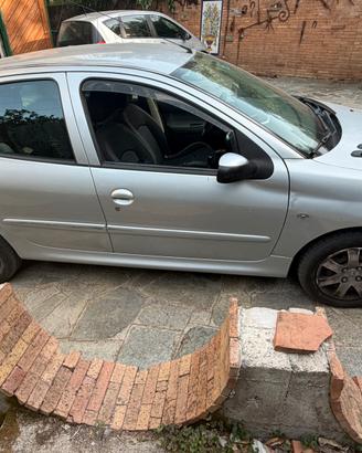 Pegeout 206 + con gpl