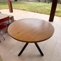 Tavolo tondo