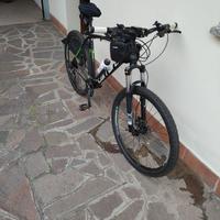 Bicicletta MBT taglia XL nera completa accessori