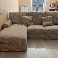 Divano  tre posti con penisola