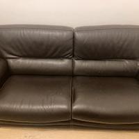Divano di pelle marrone scuro/nero