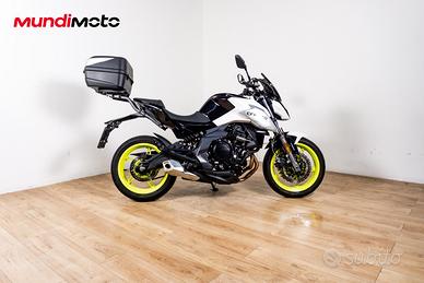 CFMOTO CF 650 NK - 2023