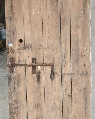 portone in legno