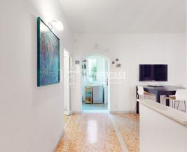 AMPIO BILOCALE CON TERRAZZO!!