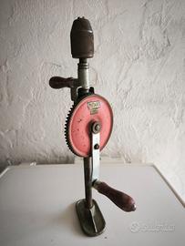 Trapano manuale