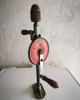 Trapano manuale