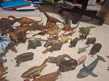 Animali, dinosauri e draghi realistici( città del 