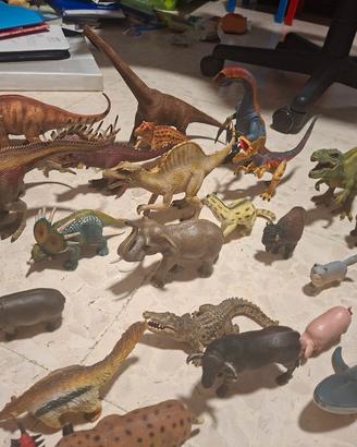 Animali, dinosauri e draghi realistici( città del 