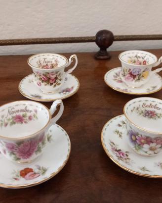 Set di 4 tazzine complete di piattino