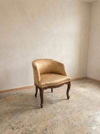 Poltroncina a pozzetto vintage stile Barocchetto