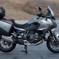 HONDA NT1100 - TAGLIANDI HONDA + GARANZIA 2028