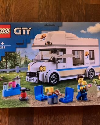 LEGO City 60283 camper