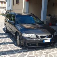 VOLVO V70 R AWD 300HP VOLVO