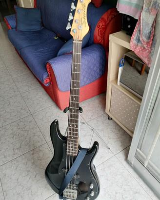 Basso elettrico Samick