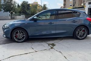 Ford Focus 1.0 ecoboost h ST-Line X s
