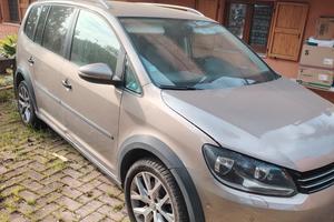 touran 1.4 tsi metano cross line