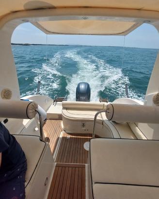 Coverline Cabin 640 con motore YAMAHA 150cv