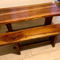Tavolo in noce con panca